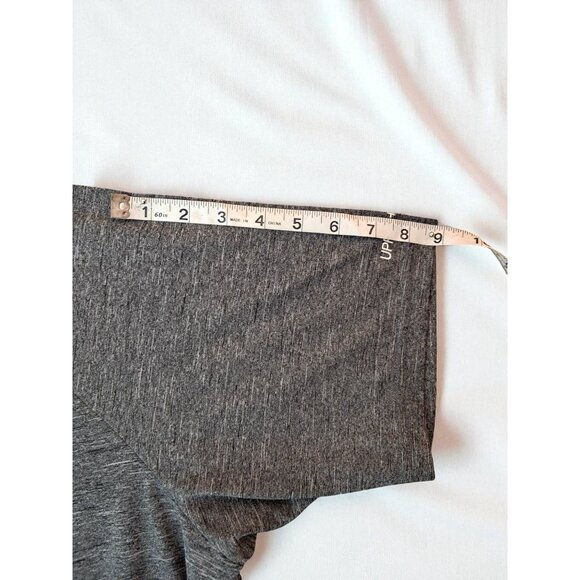 Nike Essential Men's Short-Sleeve Hydroguard Swim Dri-FIT Shirt – Gray Heather, - Picture 9 of 10